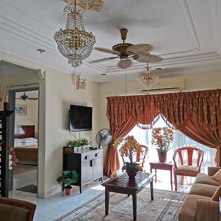 Ainis Guest House In Vista Amani Condominium Kuala Lumpur Esterno foto