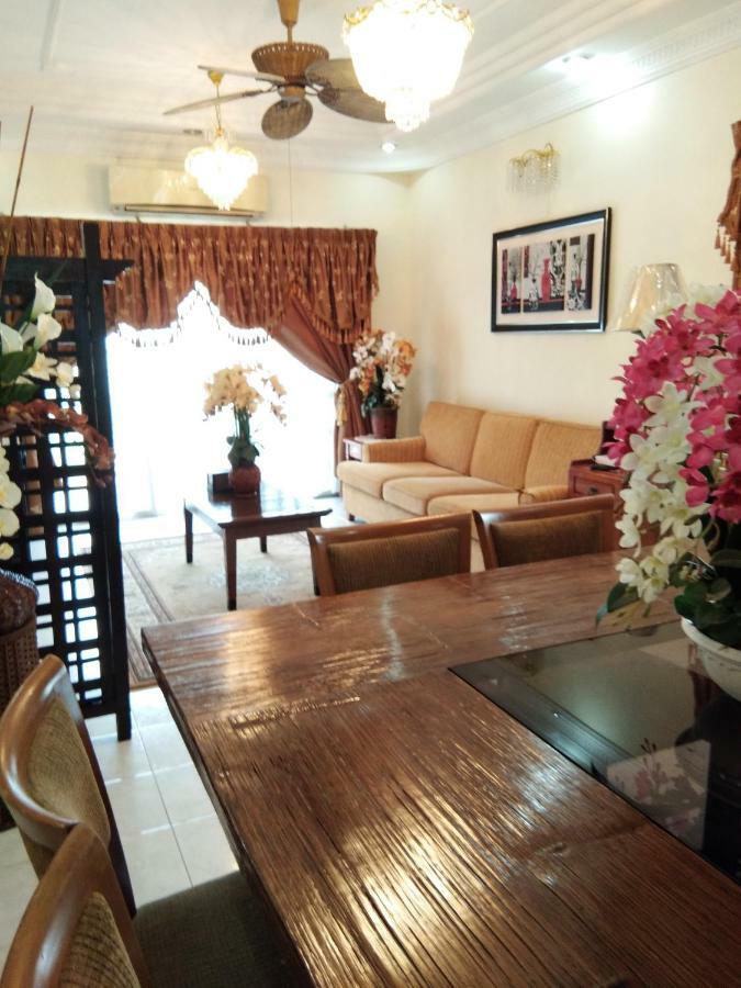 Ainis Guest House In Vista Amani Condominium Kuala Lumpur Esterno foto