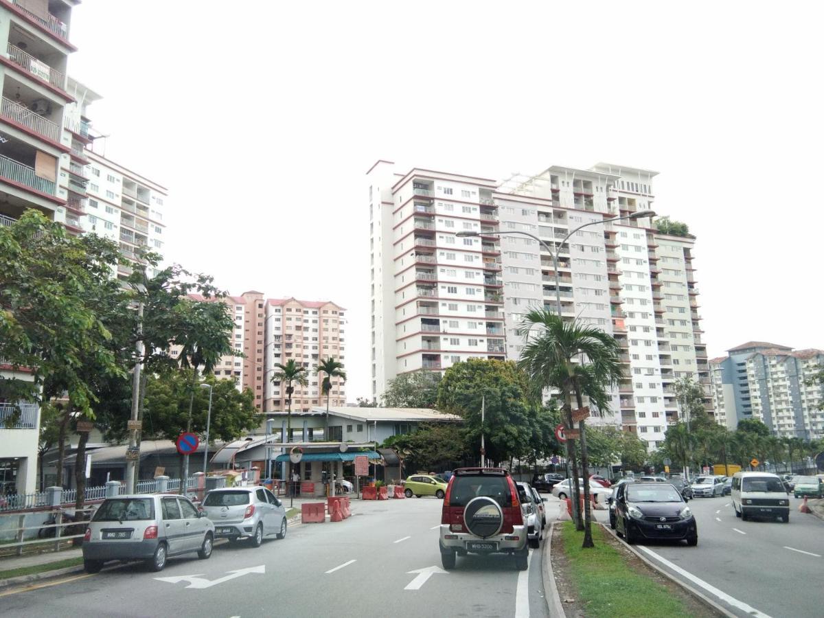 Ainis Guest House In Vista Amani Condominium Kuala Lumpur Esterno foto