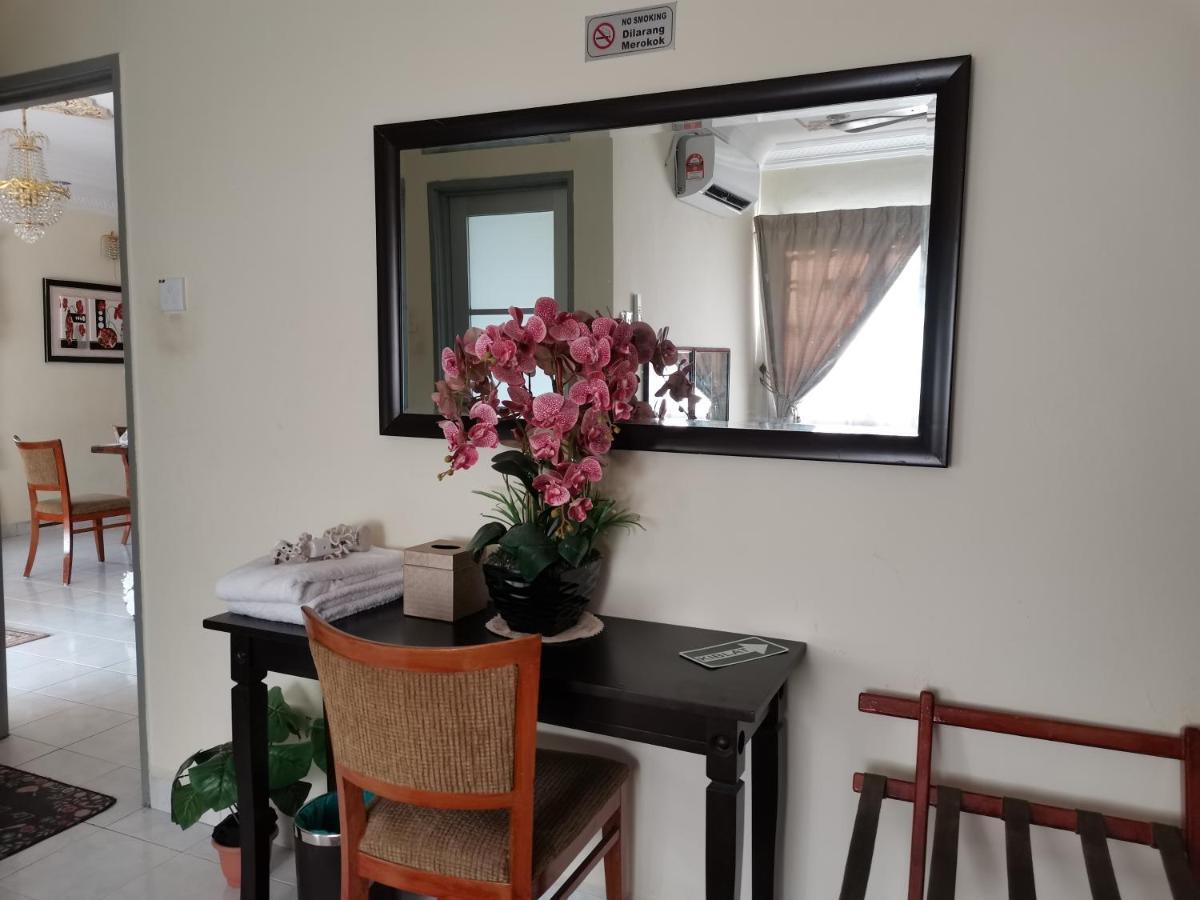 Ainis Guest House In Vista Amani Condominium Kuala Lumpur Esterno foto