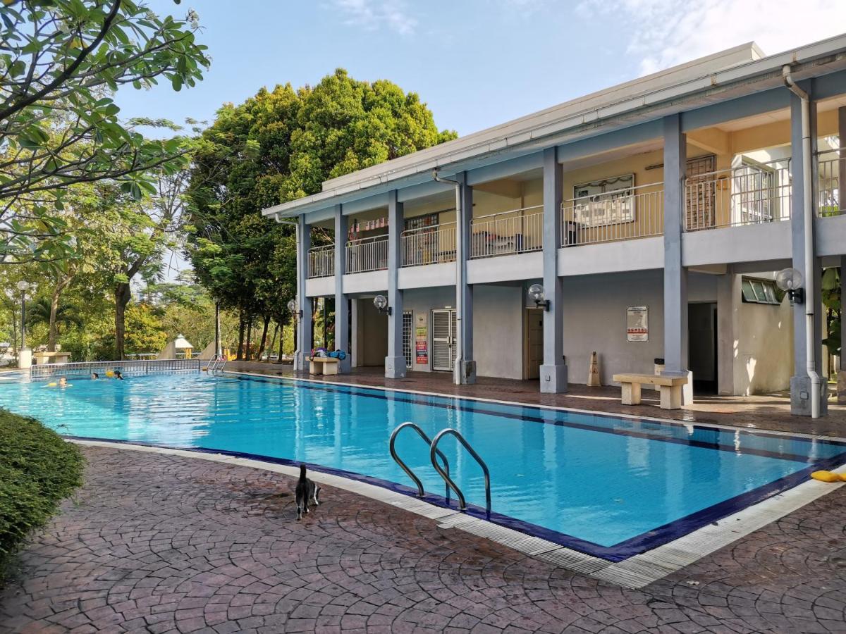 Ainis Guest House In Vista Amani Condominium Kuala Lumpur Esterno foto