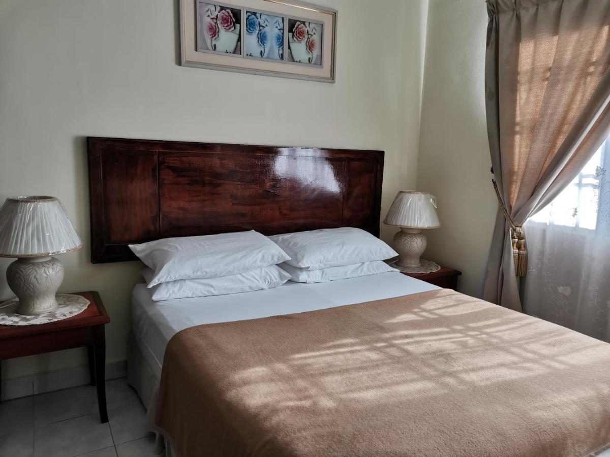 Ainis Guest House In Vista Amani Condominium Kuala Lumpur Esterno foto